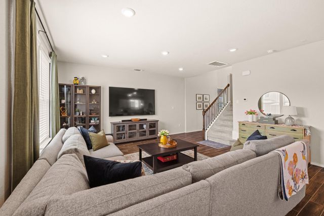416 Bella Luna WAY, Liberty Hill, TX 78642