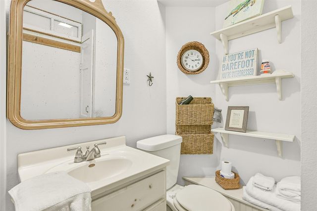 22818 Buena Street, Galveston, TX 77554