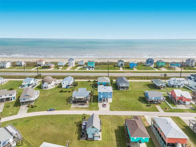 22818 Buena Street, Galveston, TX 77554