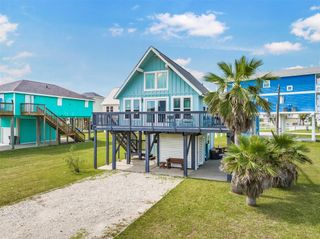 22818 Buena Street, Galveston, TX 77554