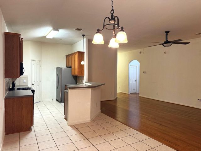 6439 Applewood Forest Drive, Katy, TX 77494