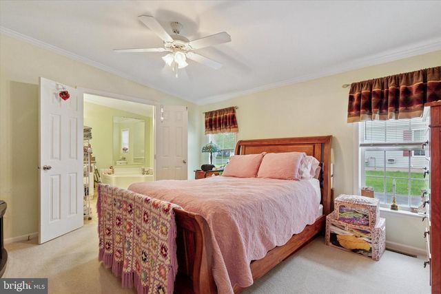 81 RANDOM RD, Douglassville, PA 19518