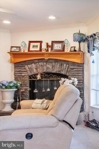 81 RANDOM RD, Douglassville, PA 19518