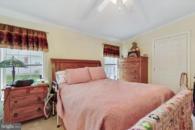 81 RANDOM RD, Douglassville, PA 19518