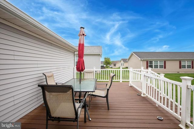 81 RANDOM RD, Douglassville, PA 19518