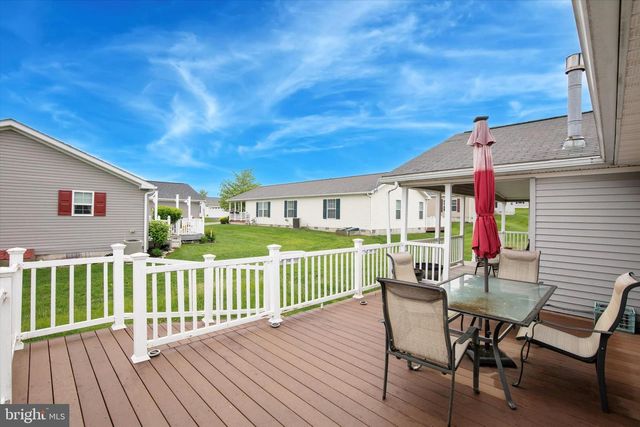 81 RANDOM RD, Douglassville, PA 19518