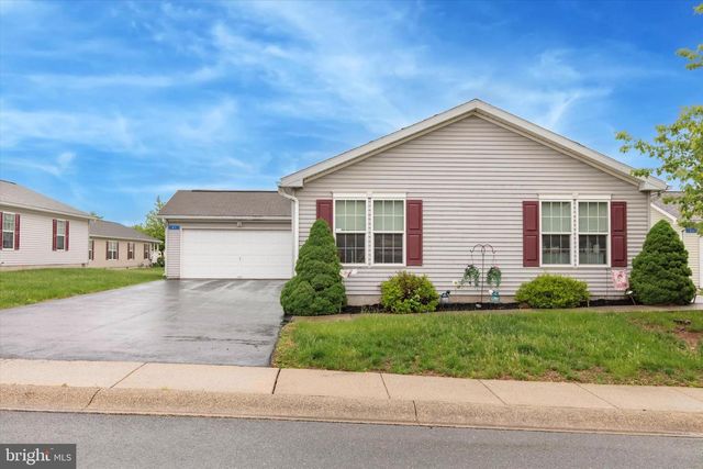 81 RANDOM RD, Douglassville, PA 19518