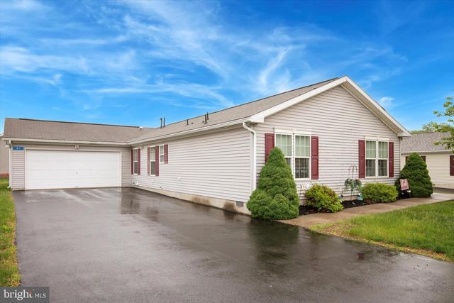 81 RANDOM RD, Douglassville, PA 19518