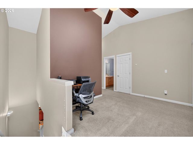 1981 Nw 2ND Ct, Hillsboro, OR 97124
