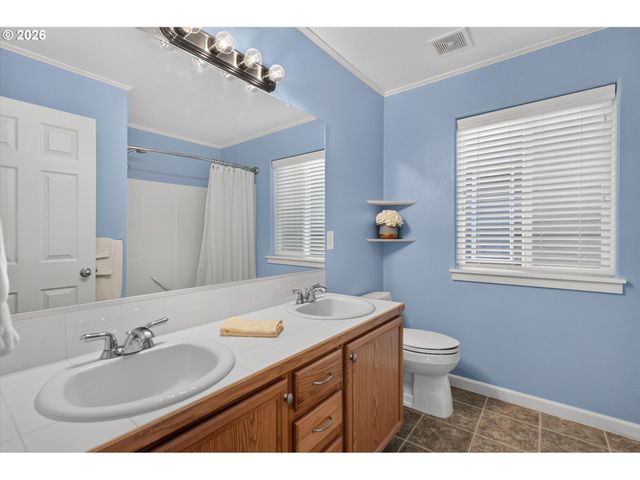 1981 Nw 2ND Ct, Hillsboro, OR 97124
