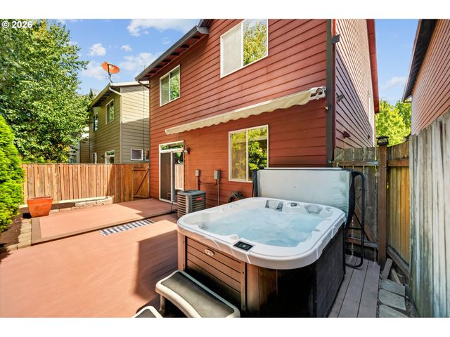 1981 Nw 2ND Ct, Hillsboro, OR 97124