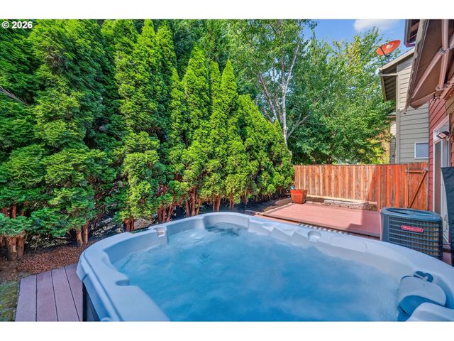 1981 Nw 2ND Ct, Hillsboro, OR 97124