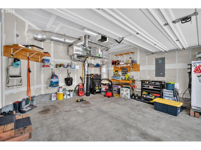 1981 Nw 2ND Ct, Hillsboro, OR 97124