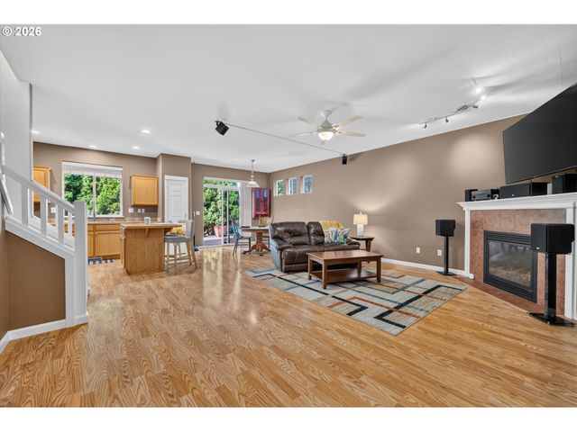 1981 Nw 2ND Ct, Hillsboro, OR 97124