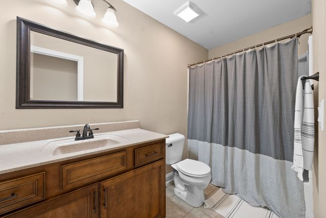 2253 Ellington Gait Dr, Clarksville, TN 37043