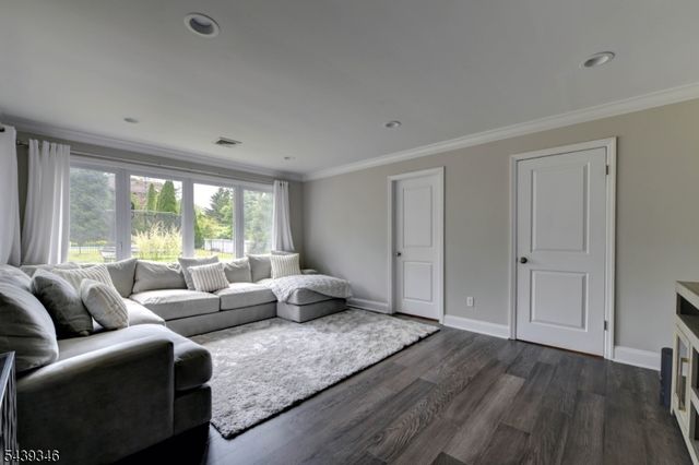 30 Bogert Rd, Montville Twp., NJ 07058