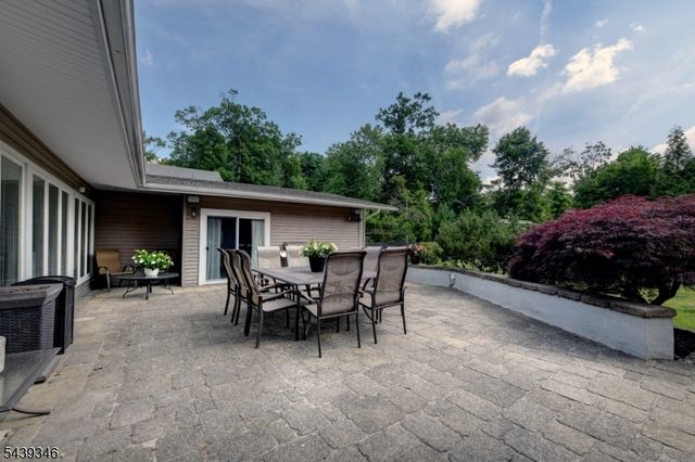 30 Bogert Rd, Montville Twp., NJ 07058