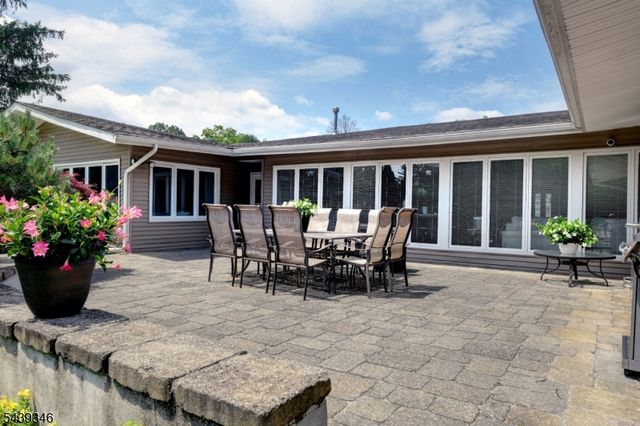 30 Bogert Rd, Montville Twp., NJ 07058