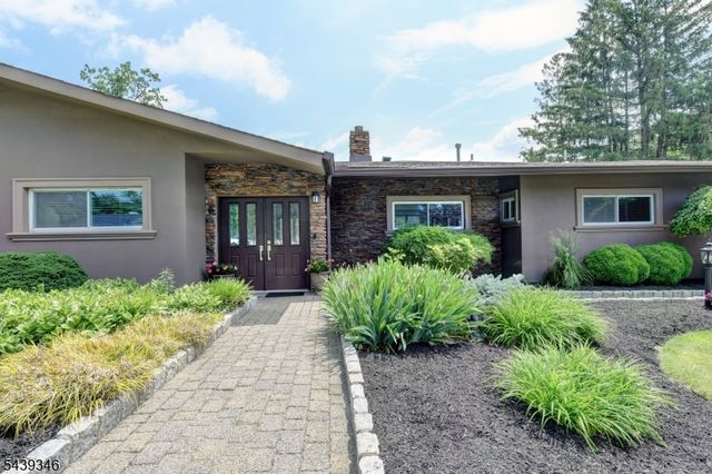 30 Bogert Rd, Montville Twp., NJ 07058