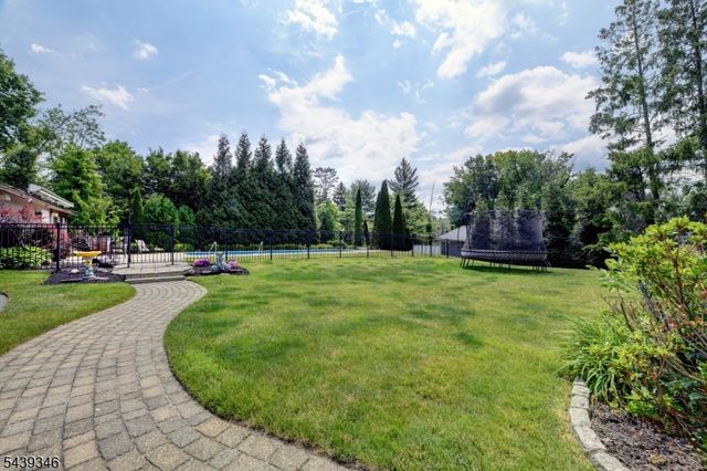30 Bogert Rd, Montville Twp., NJ 07058