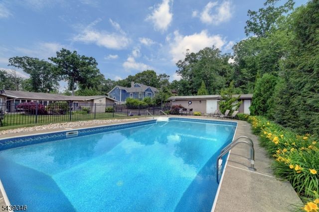 30 Bogert Rd, Montville Twp., NJ 07058