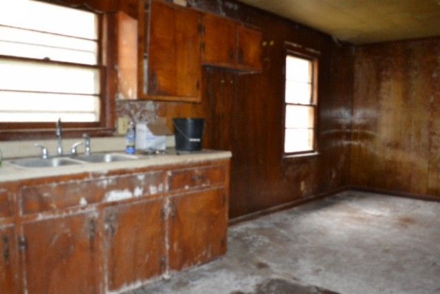 290 Hazel Huffines Ln, Whitleyville, TN 38588