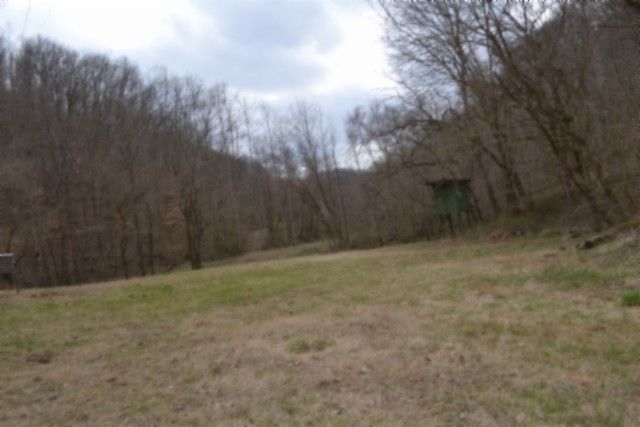 290 Hazel Huffines Ln, Whitleyville, TN 38588