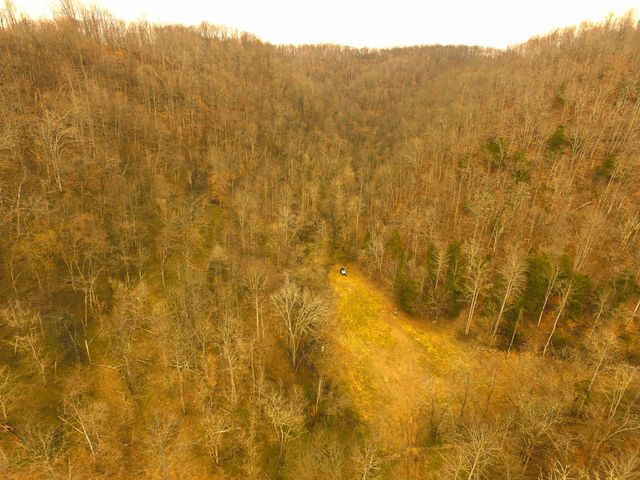 290 Hazel Huffines Ln, Whitleyville, TN 38588