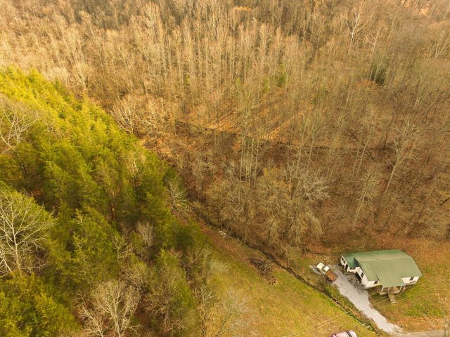 290 Hazel Huffines Ln, Whitleyville, TN 38588