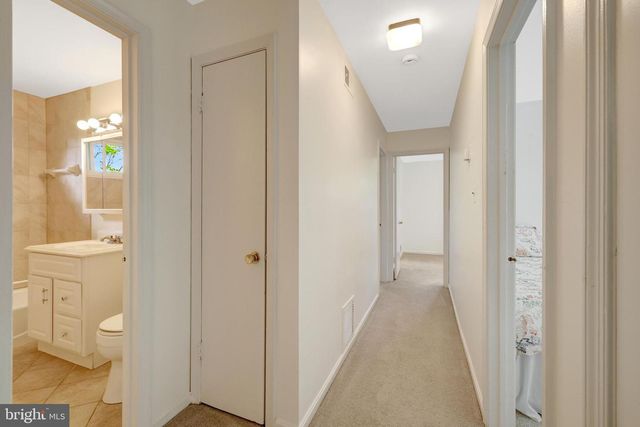 8803 KENILWORTH DR, Springfield, VA 22151