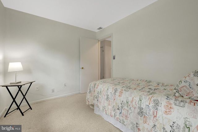 8803 KENILWORTH DR, Springfield, VA 22151