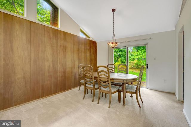 8803 KENILWORTH DR, Springfield, VA 22151