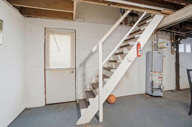 2001 Alexandria Pike, Newport, KY 41076