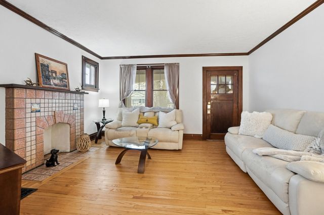 2001 Alexandria Pike, Newport, KY 41076