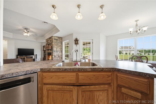2501 E 171st Street S, Mounds, OK 74047