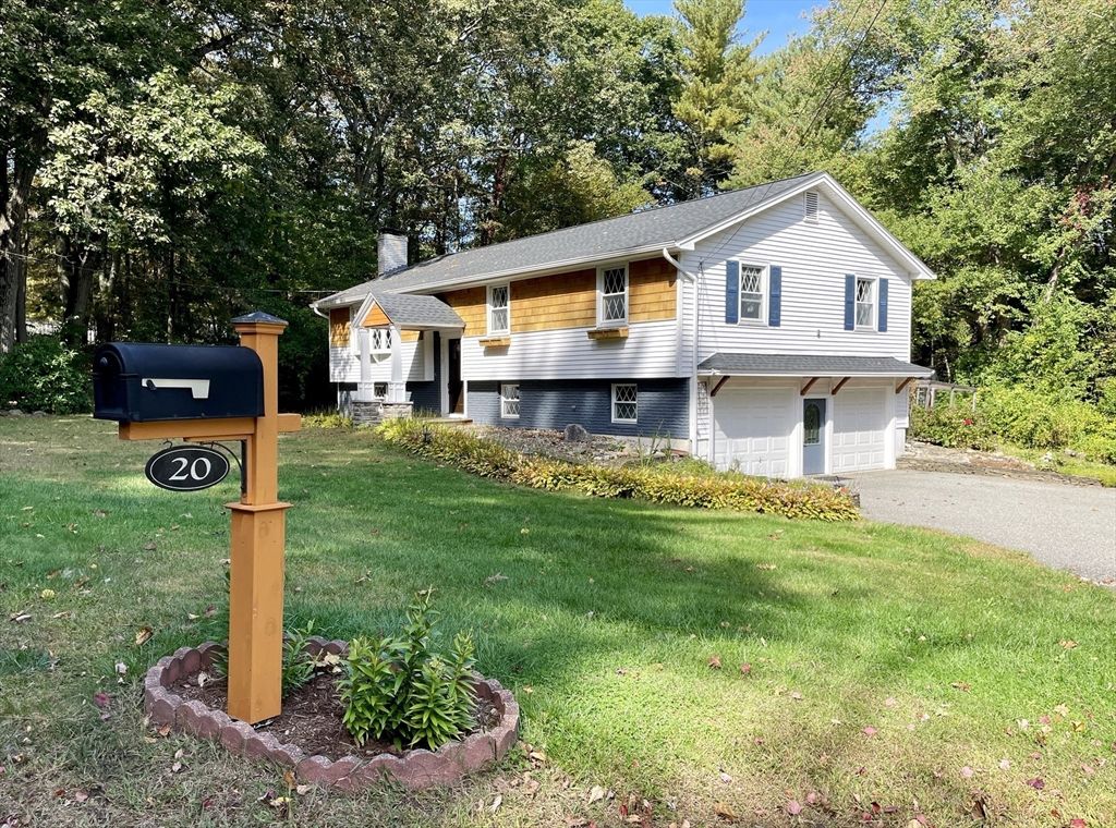 20 Meredith Rd, Tewksbury, MA 01876