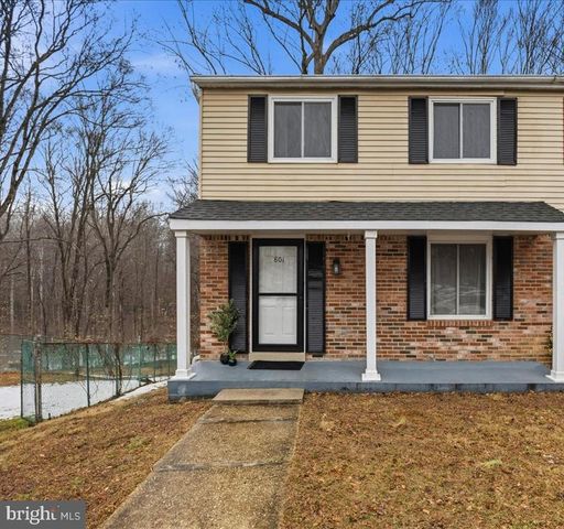 801 CALVERT TOWNE DR, Prince Frederick, MD 20678