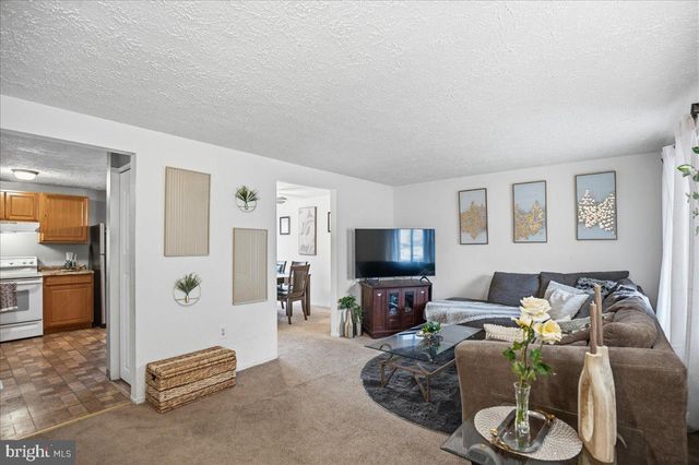 801 CALVERT TOWNE DR, Prince Frederick, MD 20678