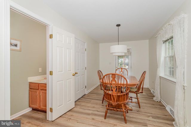 43 APPLE BLOSSOM DR, Lancaster, PA 17602