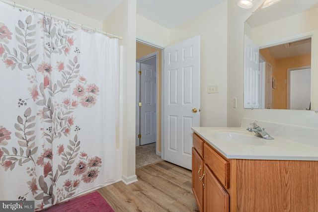 43 APPLE BLOSSOM DR, Lancaster, PA 17602