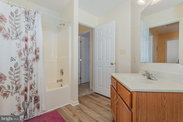 43 APPLE BLOSSOM DR, Lancaster, PA 17602