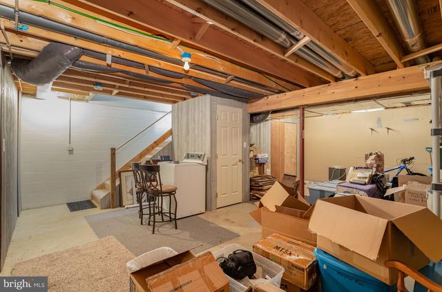 43 APPLE BLOSSOM DR, Lancaster, PA 17602