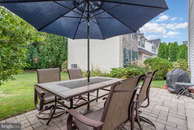 43 APPLE BLOSSOM DR, Lancaster, PA 17602