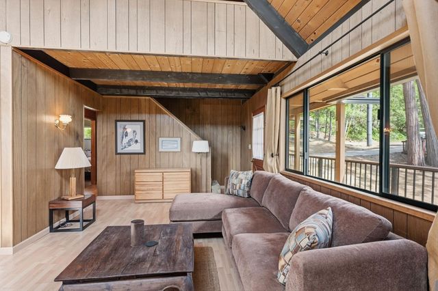 3076 Forest Ln, Arnold, CA 95223