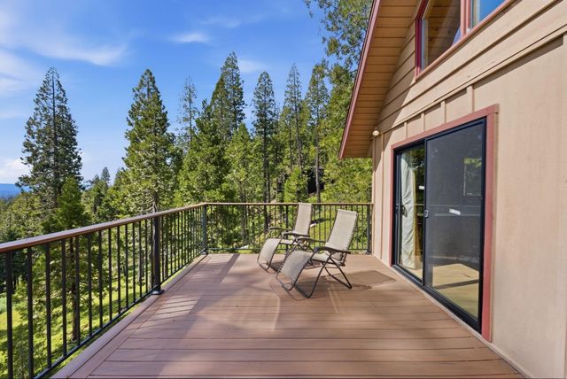 3076 Forest Ln, Arnold, CA 95223