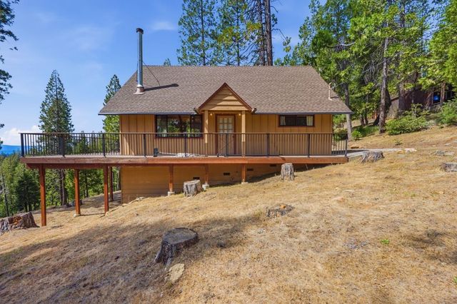 3076 Forest Ln, Arnold, CA 95223