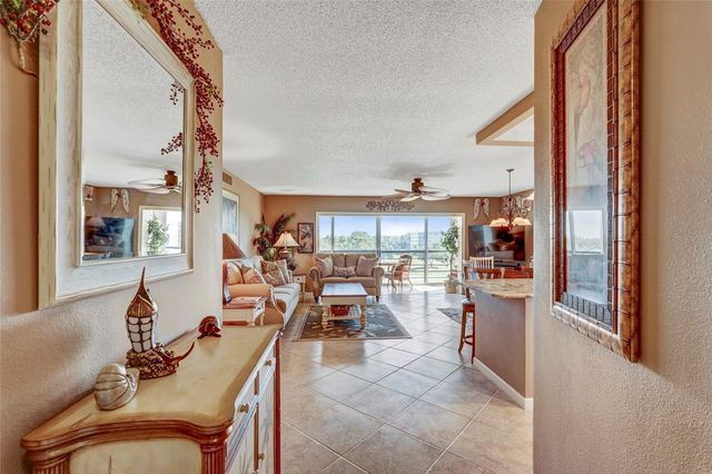 4040 IRONWOOD CIRCLE 406F, Bradenton, FL 34209