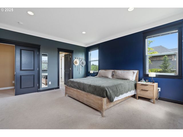 24 EMPIRE Dr, Silver Lake, WA 98645
