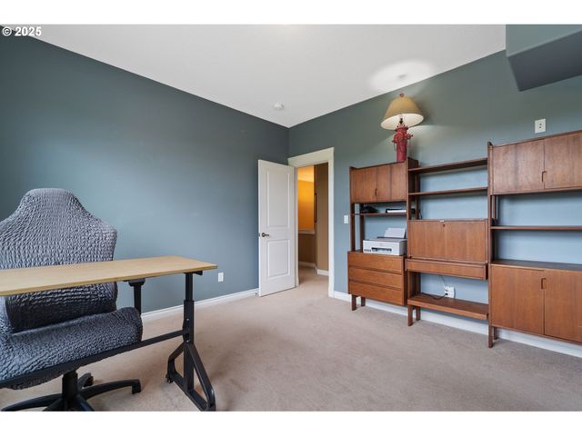 24 EMPIRE Dr, Silver Lake, WA 98645