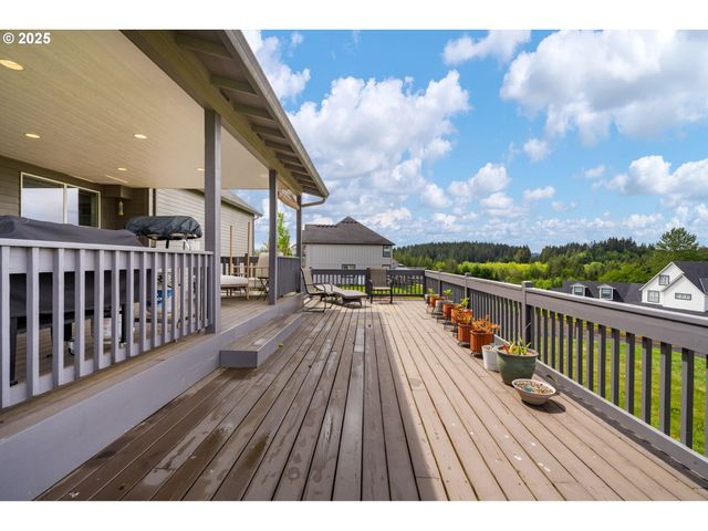24 EMPIRE Dr, Silver Lake, WA 98645